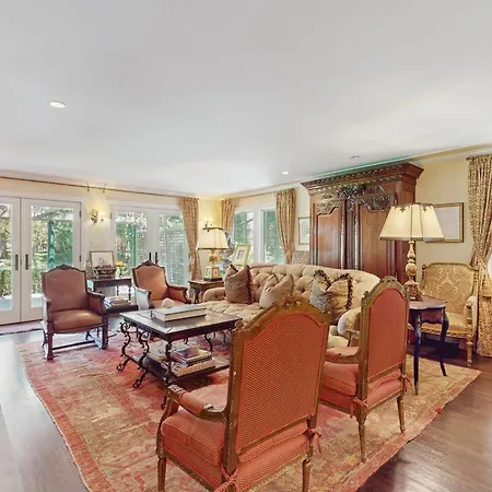 Cedar Crest Retreat Villa